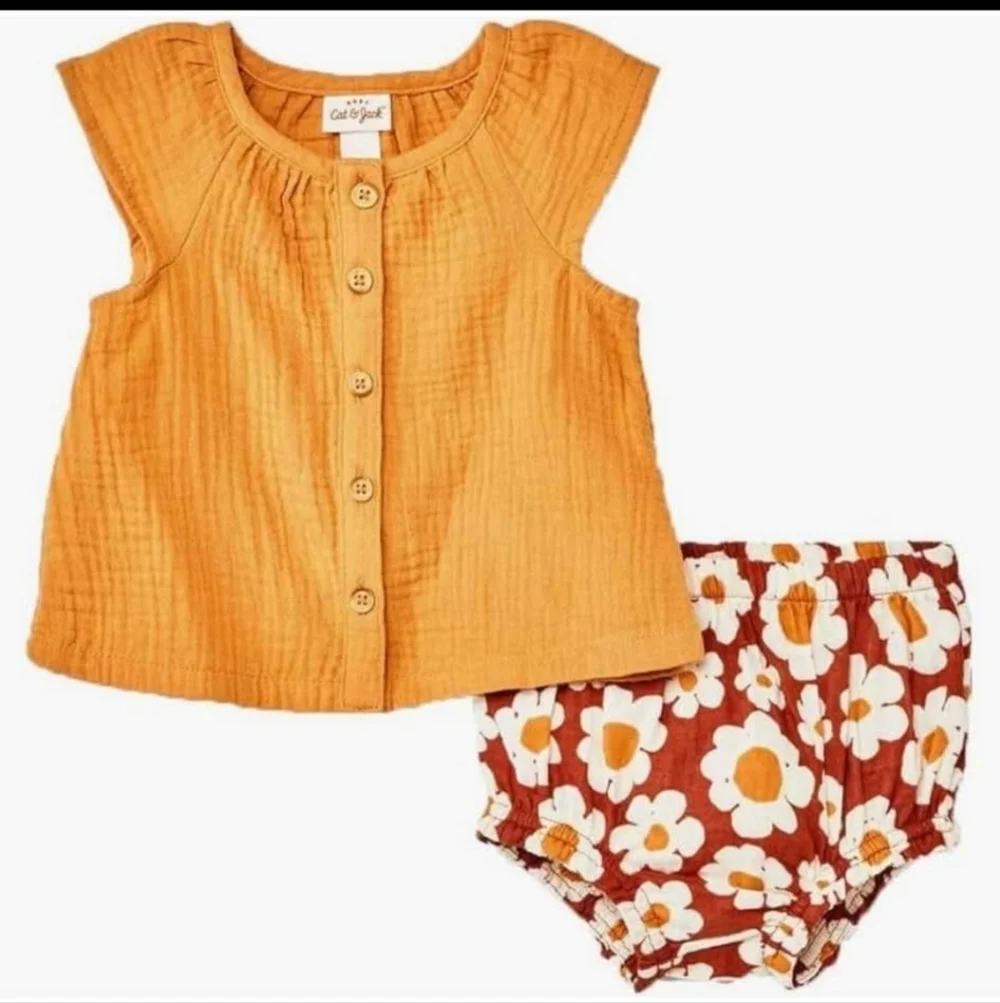 NWT Cat & Jack OranTop with Floral Bottoms ~3-6M